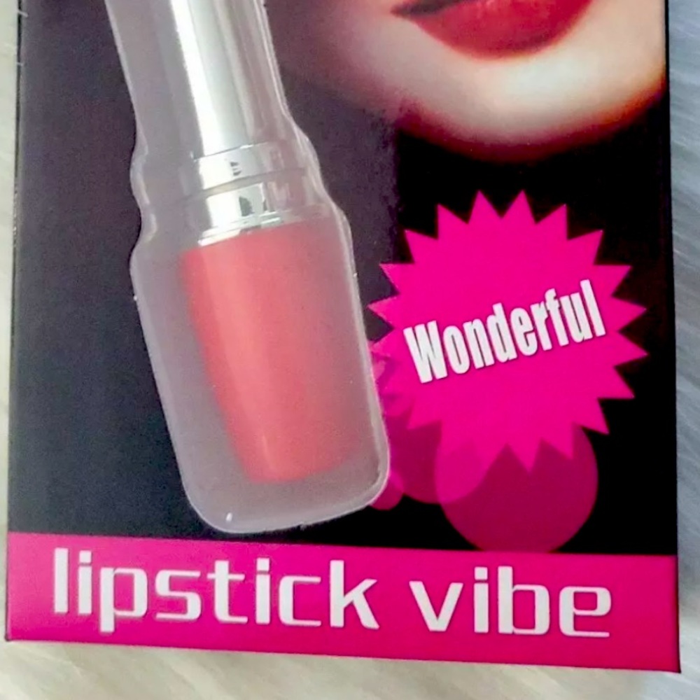 Lipstick Vibe mini Lipstick massage for Women.